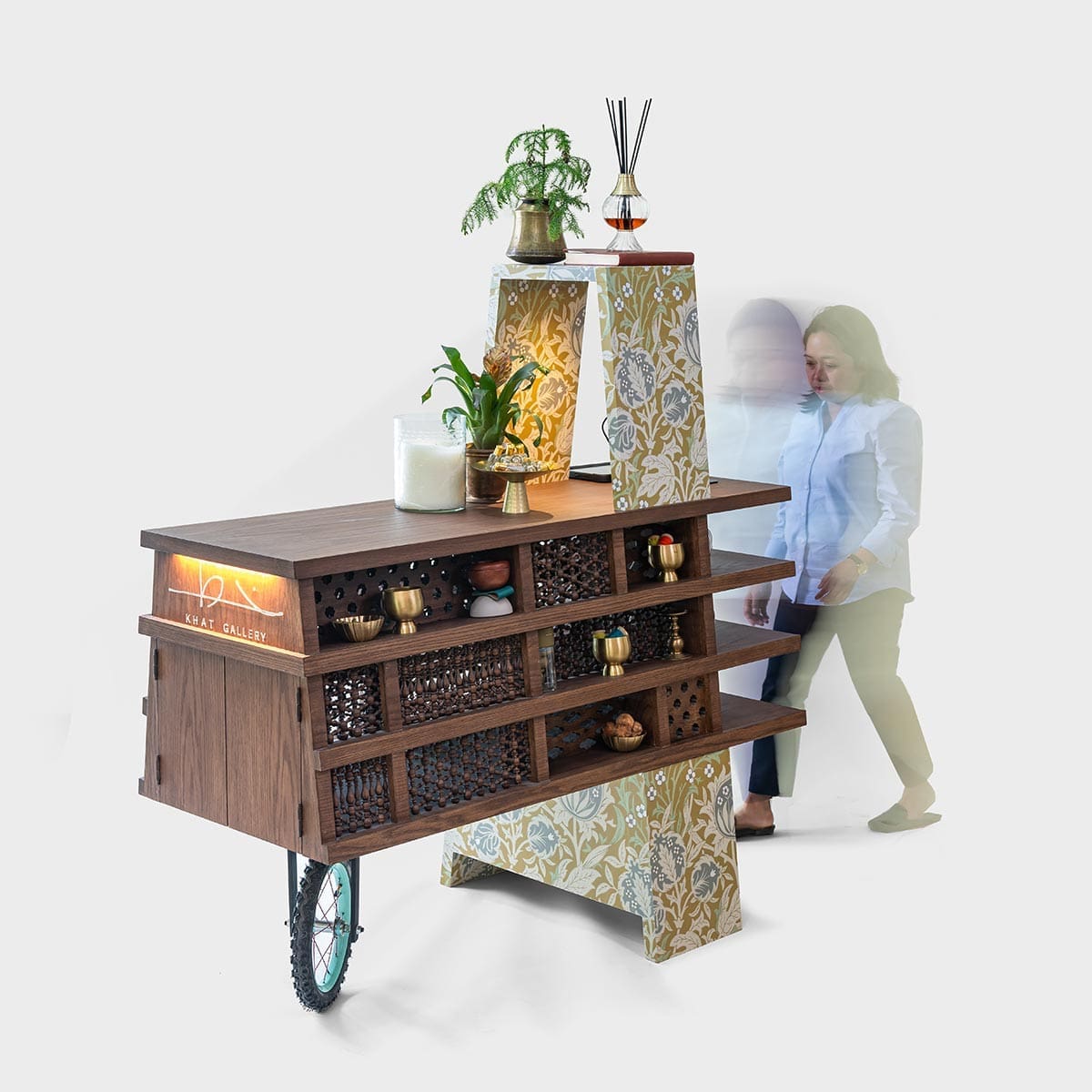 Bukhour Giveaway Station